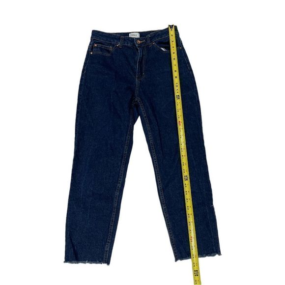 ONLY high waisted straight raw hem jeans size 28 - Picture 6 of 10